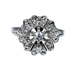 Bague en or blanc 18 carats et diamants, décor de coeurs - Castafiore