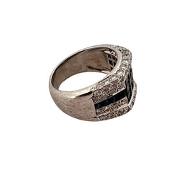 Bague en or blanc, diamants et saphirs calibrés - Castafiore