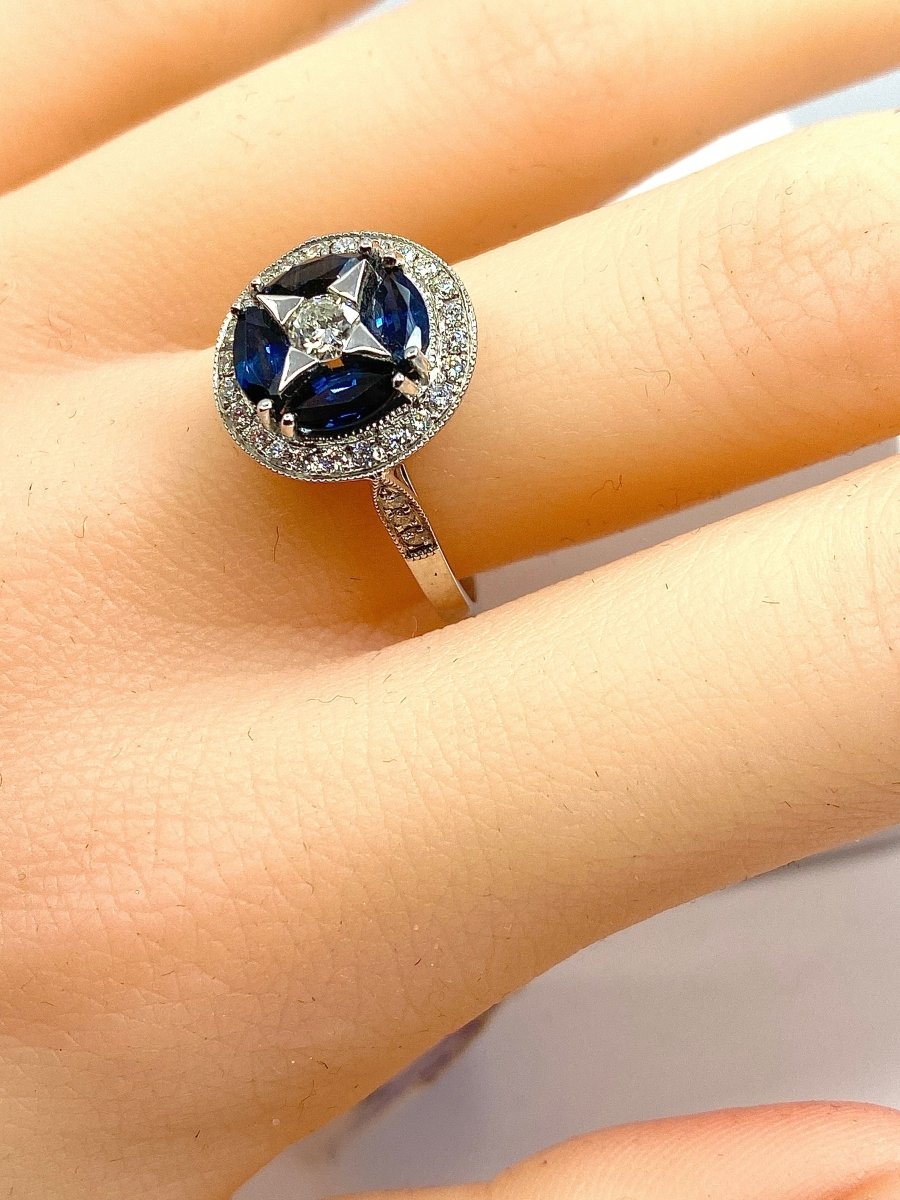 Bague en or blanc diamants et saphirs navettes - Castafiore