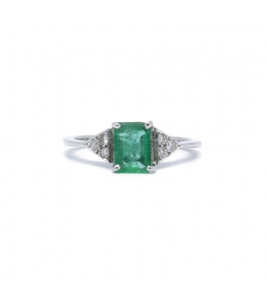 Bague en or blanc, émeraude et diamants - Castafiore