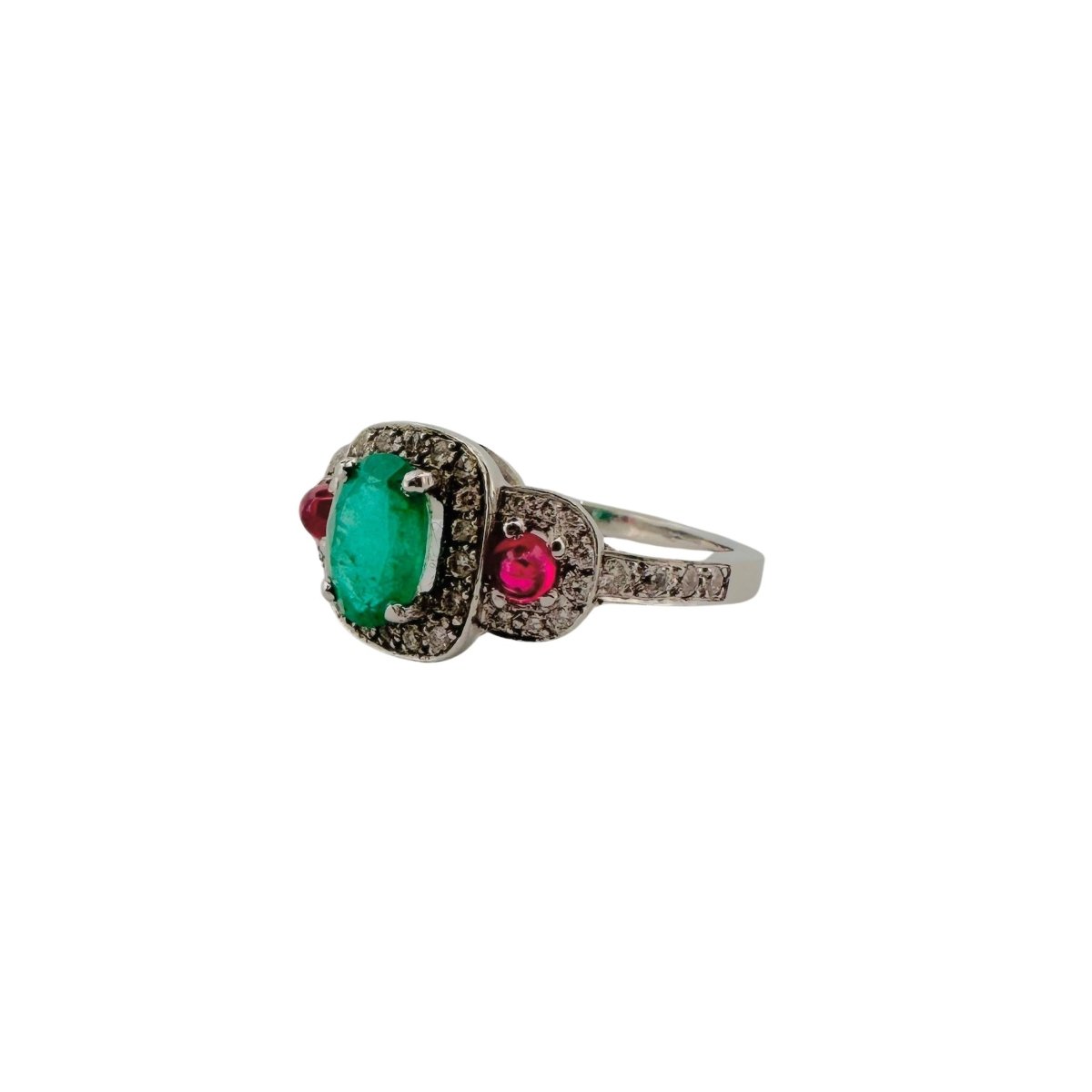 Bague en or blanc, émeraude, rubis et diamants - Castafiore