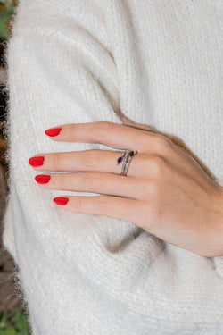 Bague en or blanc et saphir - Castafiore