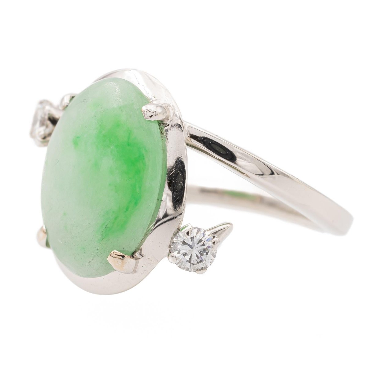 Bague en or blanc, jade et diamants - Castafiore