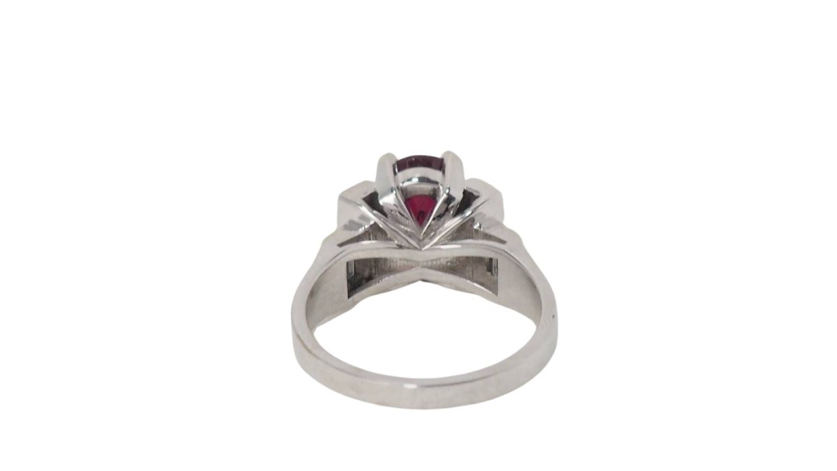 Bague en or blanc rubis et diamants - Castafiore