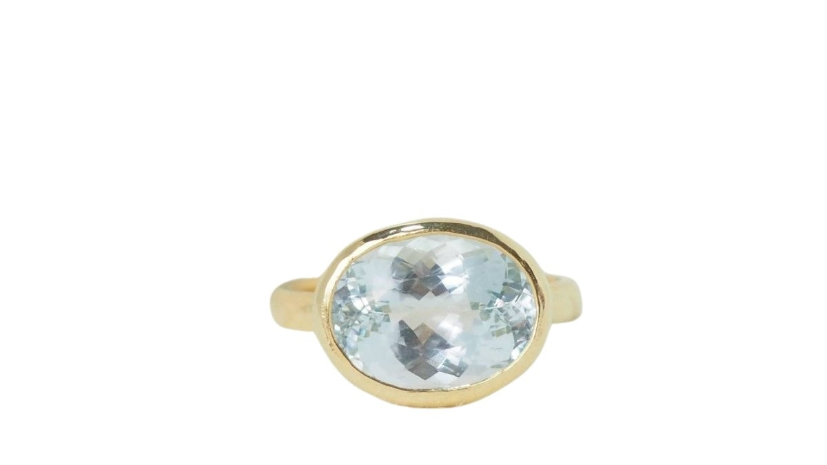 Bague en or jaune et aigue marine - Castafiore