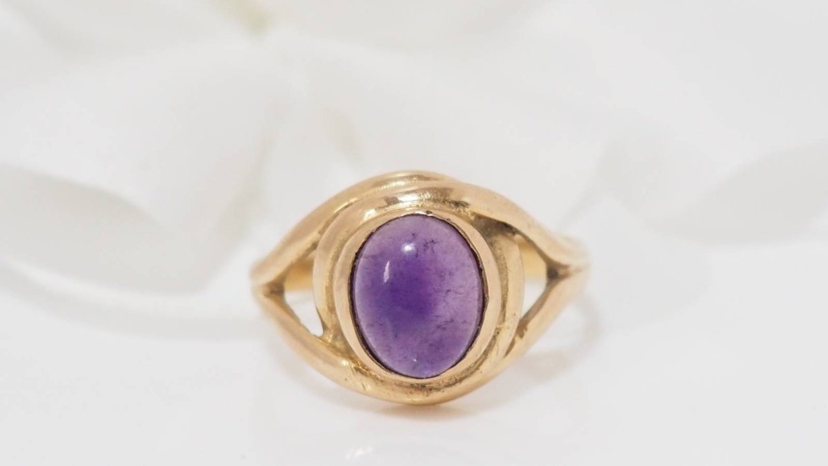 Bague en or jaune et améthyste - Castafiore