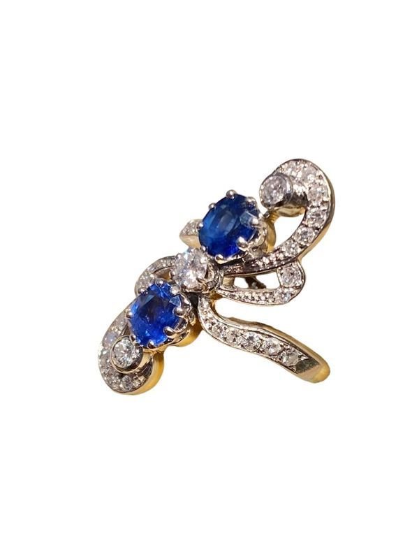 Bague en or jaune et blanc, saphirs et diamants - Castafiore