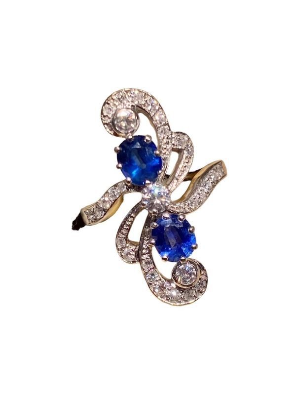 Bague en or jaune et blanc, saphirs et diamants - Castafiore