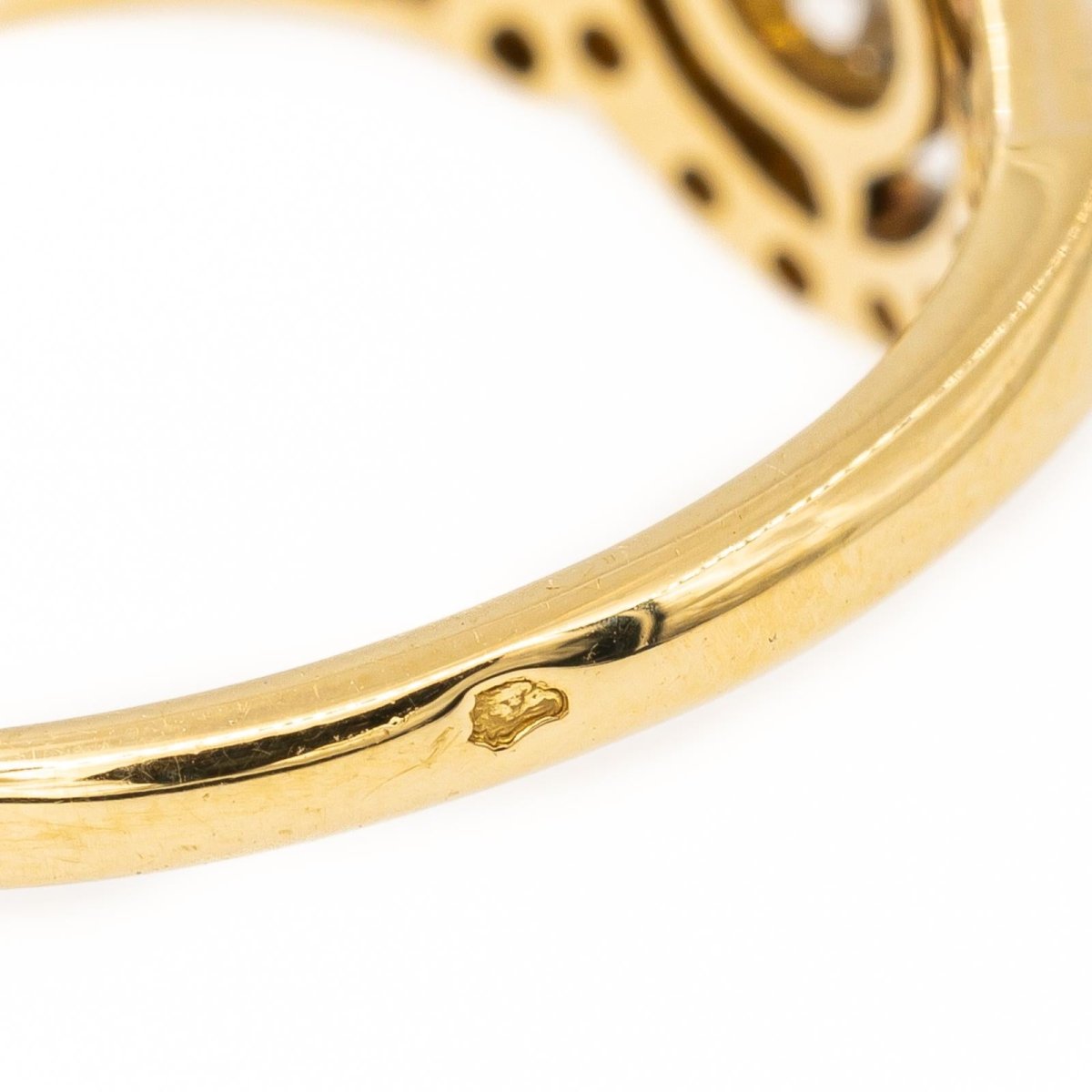 Bague en or jaune et diamants - Castafiore