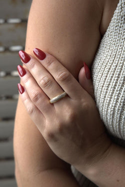 Bague en or jaune et diamants - Castafiore