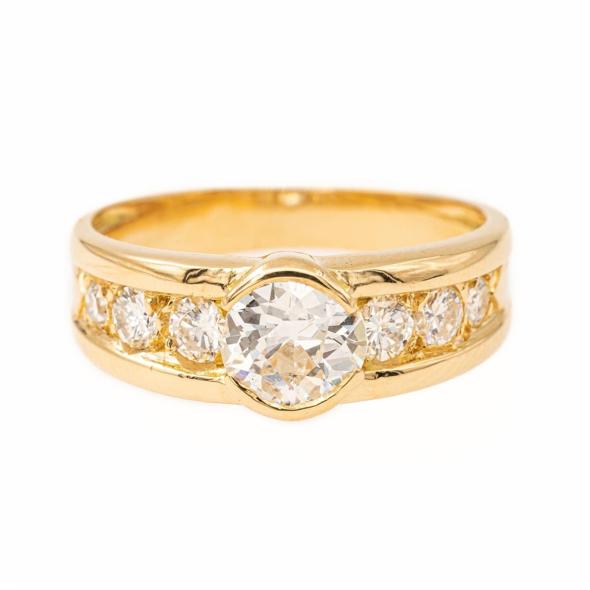 Bague en or jaune et diamants - Castafiore