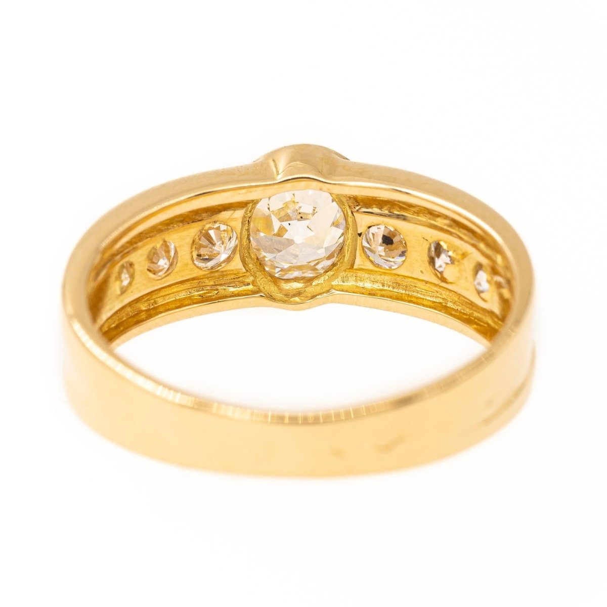 Bague en or jaune et diamants - Castafiore
