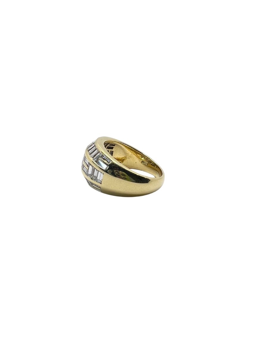 Bague en or jaune et diamants baguettes - Castafiore