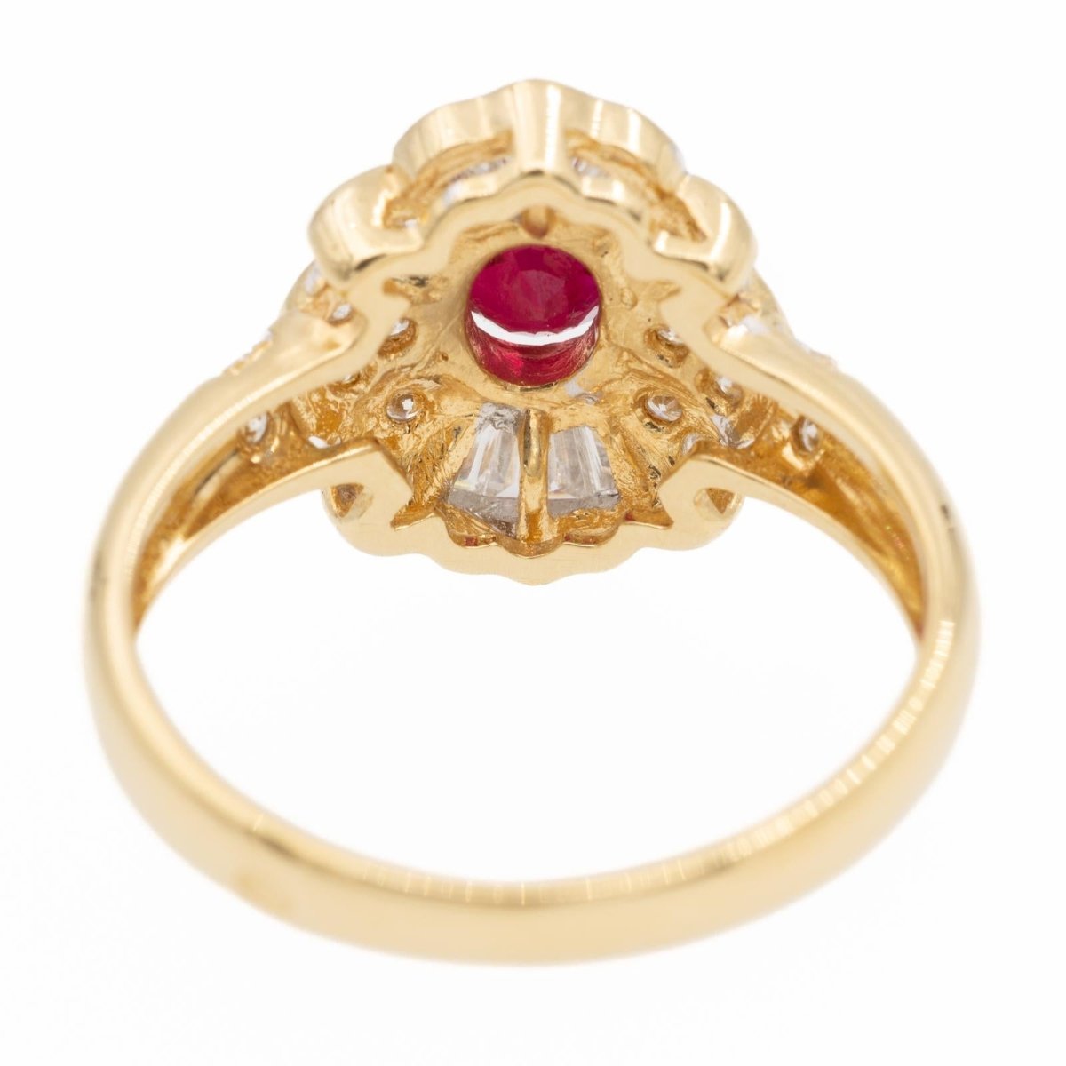 Bague en or jaune et rubis - Castafiore