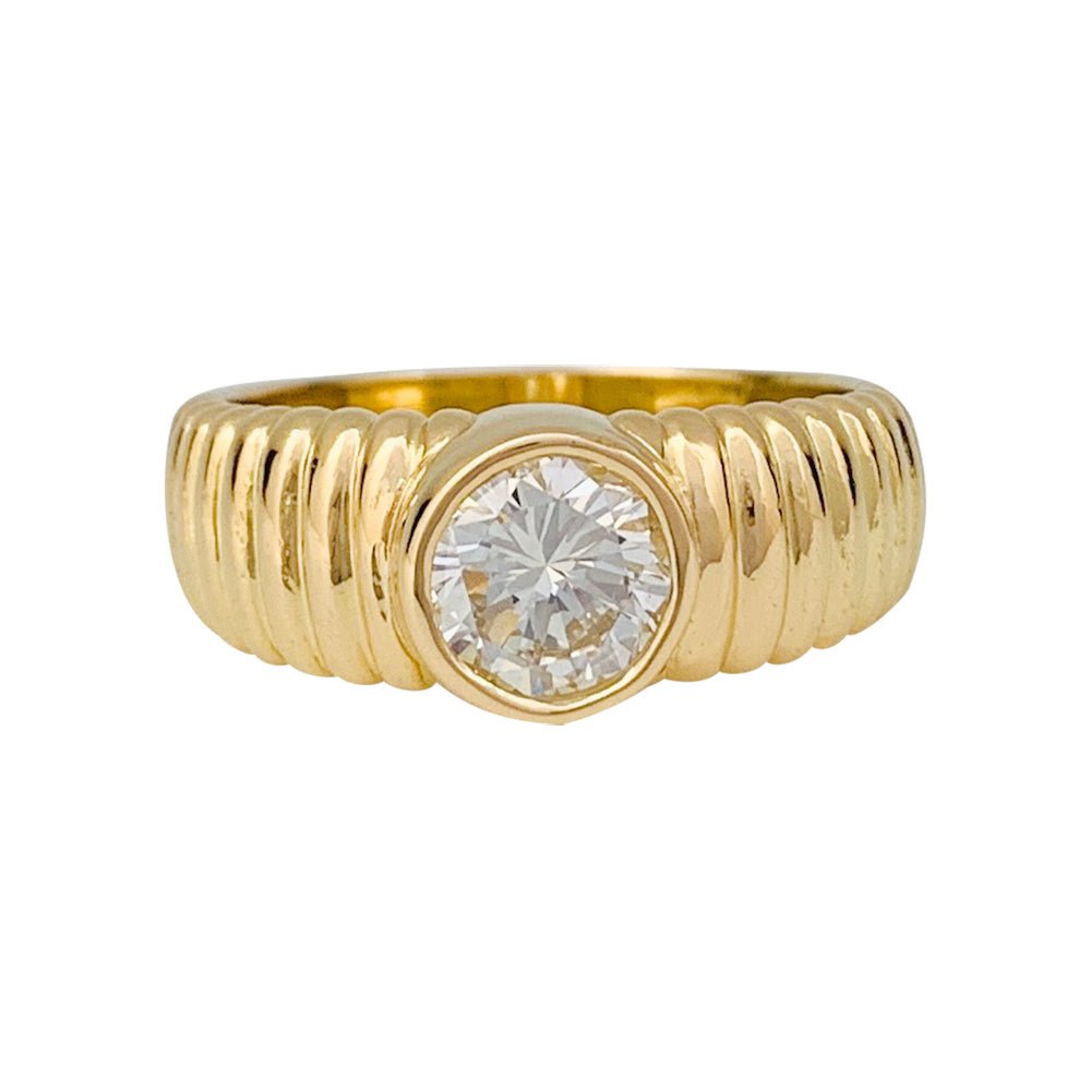 Bague en or jaune godronné et diamant - Castafiore