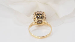 Bague en or jaune, saphir et diamants - Castafiore
