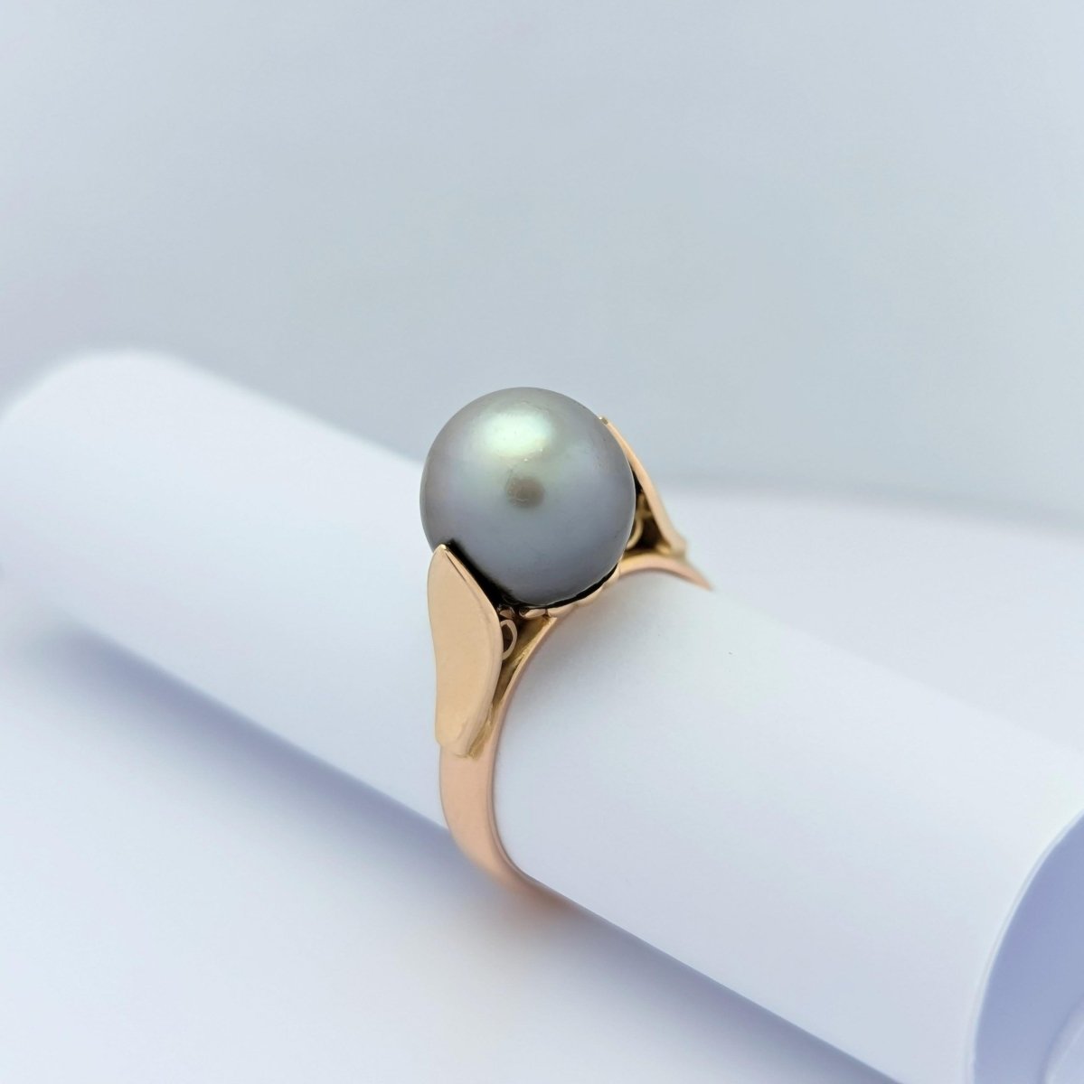 Bague en or rose et perle grise - Castafiore