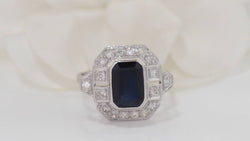 Bague en platine, saphir et diamants - Castafiore