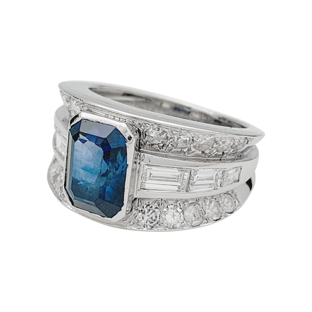 Bague en platine, saphir et diamants - Castafiore