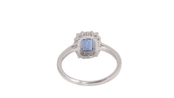 Bague entourage en or blanc, saphir de Ceylan et diamants - Castafiore