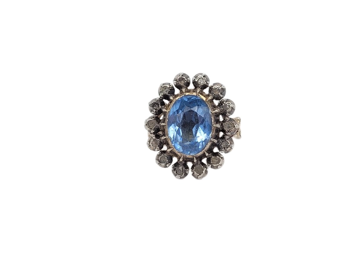 Bague Entourage en or jaune, argent, topaze et diamants - Castafiore