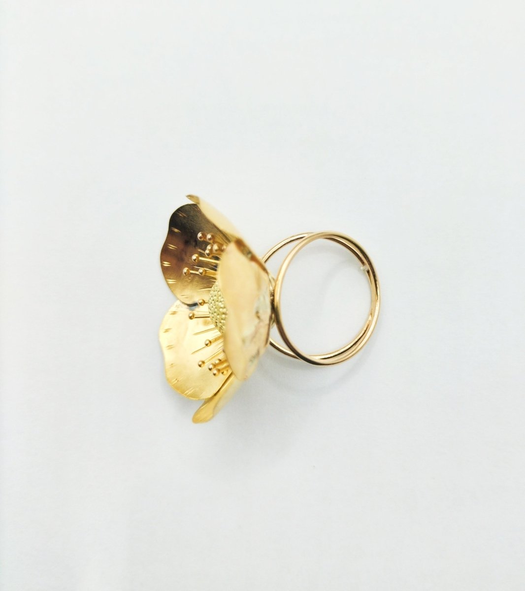 Bague fleur en or jaune - Castafiore