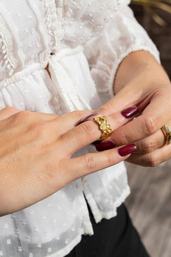Bague Fleur en or jaune et diamants - Castafiore