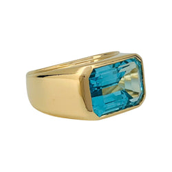 Bague Fred or jaune et topaze bleue. - Castafiore