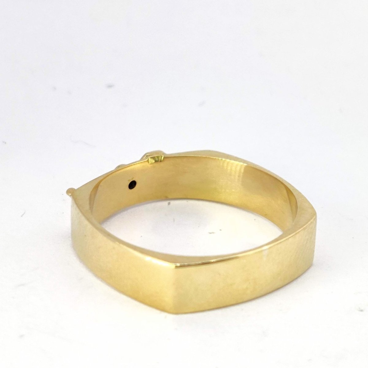 Bague géométrique en or jaune et diamant - Castafiore