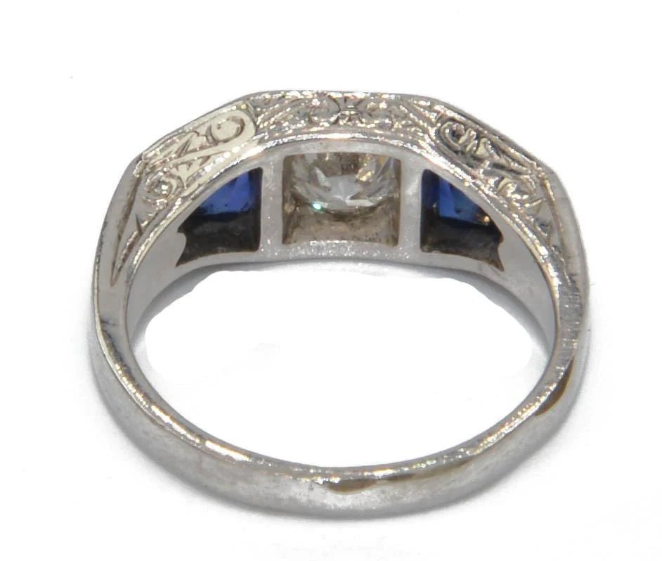 Bague jarretière en or gris diamant et saphirs - Castafiore