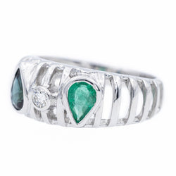 Bague Jonc ajouré en or blanc, saphir, émeraude et diamant - Castafiore