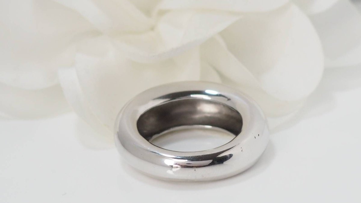 Bague Jonc CHAUMET en or blanc - Castafiore