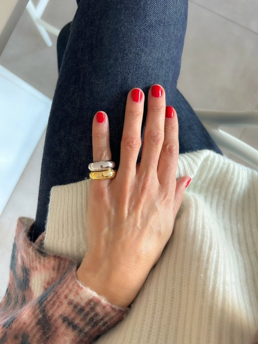 Bague jonc de la maison Chaumet en or gris modèle anneau - Castafiore