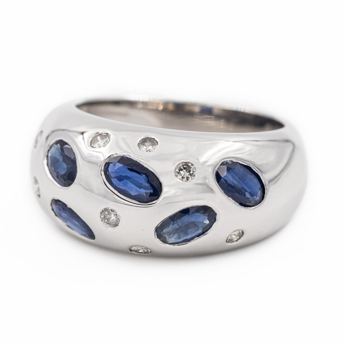 Bague Jonc en or blanc et saphirs et diamants - Castafiore