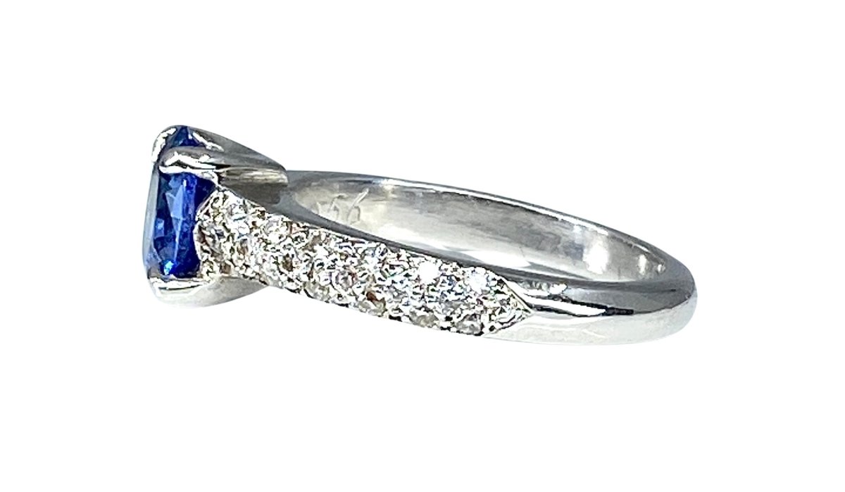 Bague jonc en or blanc saphir et diamants - Castafiore