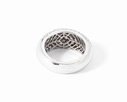 Bague jonc en or gris entièrement pavée de diamant - Castafiore