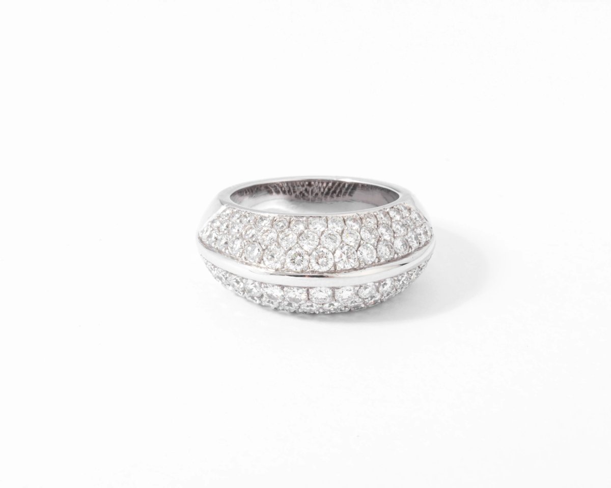 Bague jonc en or gris entièrement pavée de diamant - Castafiore