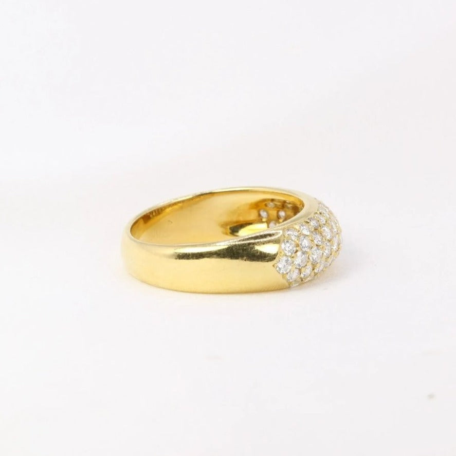 Bague jonc vintage en or pavée de diamants - Castafiore