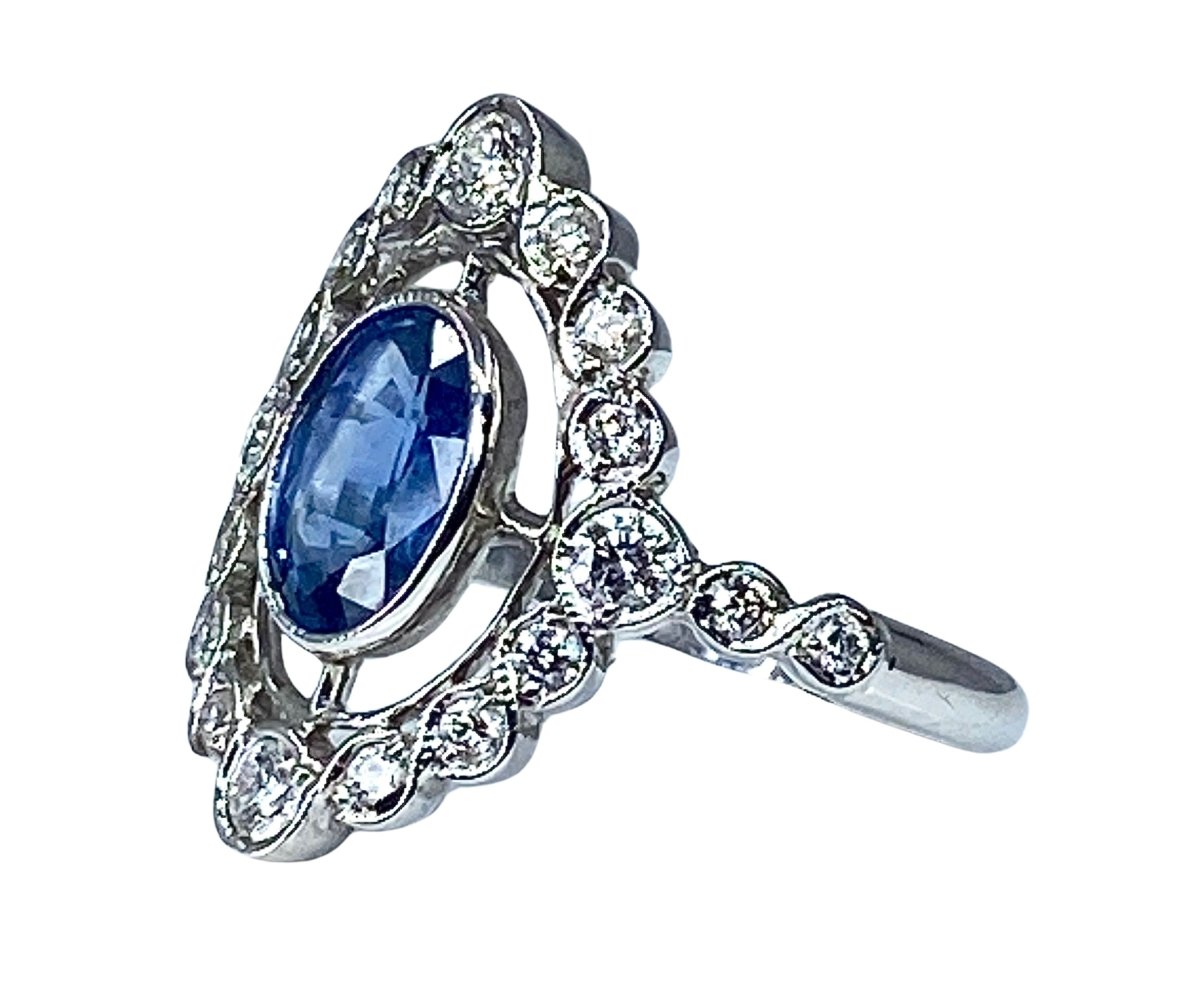 Bague losange en or blanc saphir et diamants - Castafiore