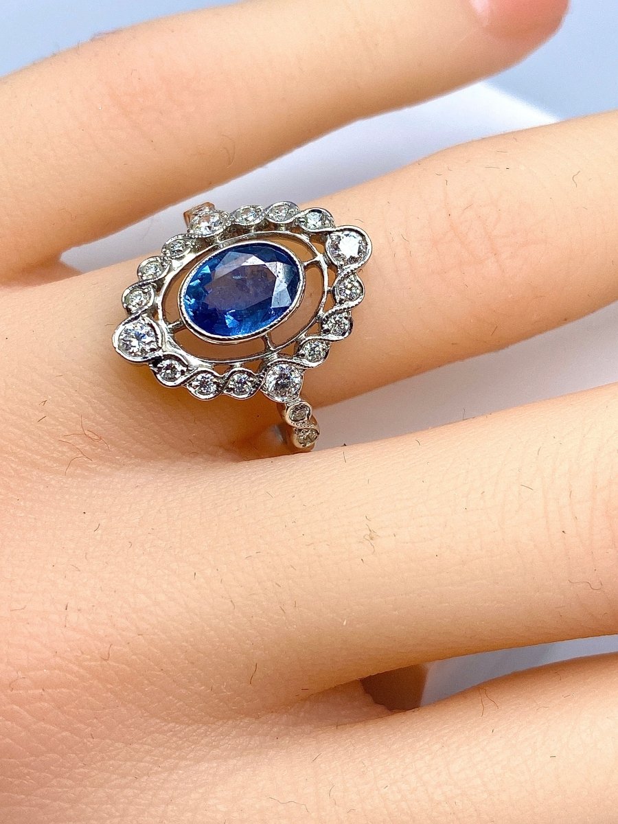 Bague losange en or blanc saphir et diamants - Castafiore