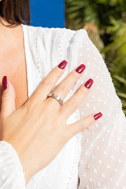 Bague LOUIS VUITTON Clous en or blanc - Castafiore