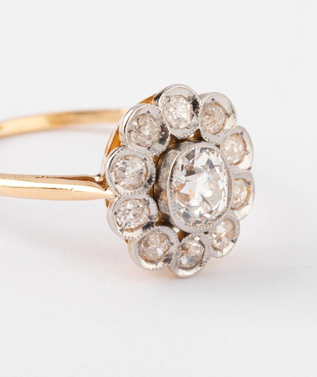 Bague marguerite ancienne en or et diamant - Castafiore