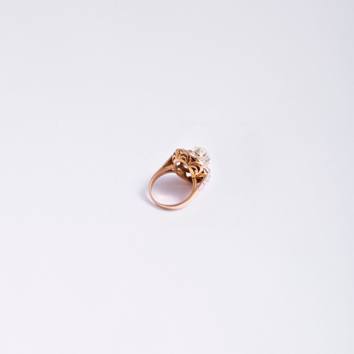 Bague Marguerite en or jaune et or blanc et en diamants - Castafiore