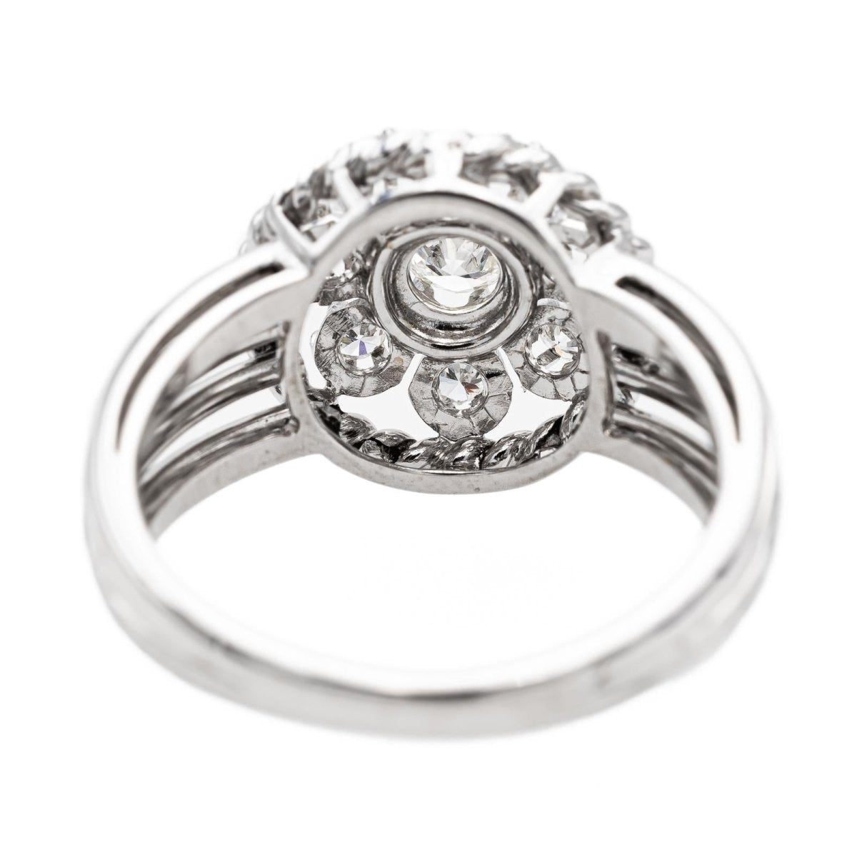 Bague Marguerite en platine et diamants - Castafiore