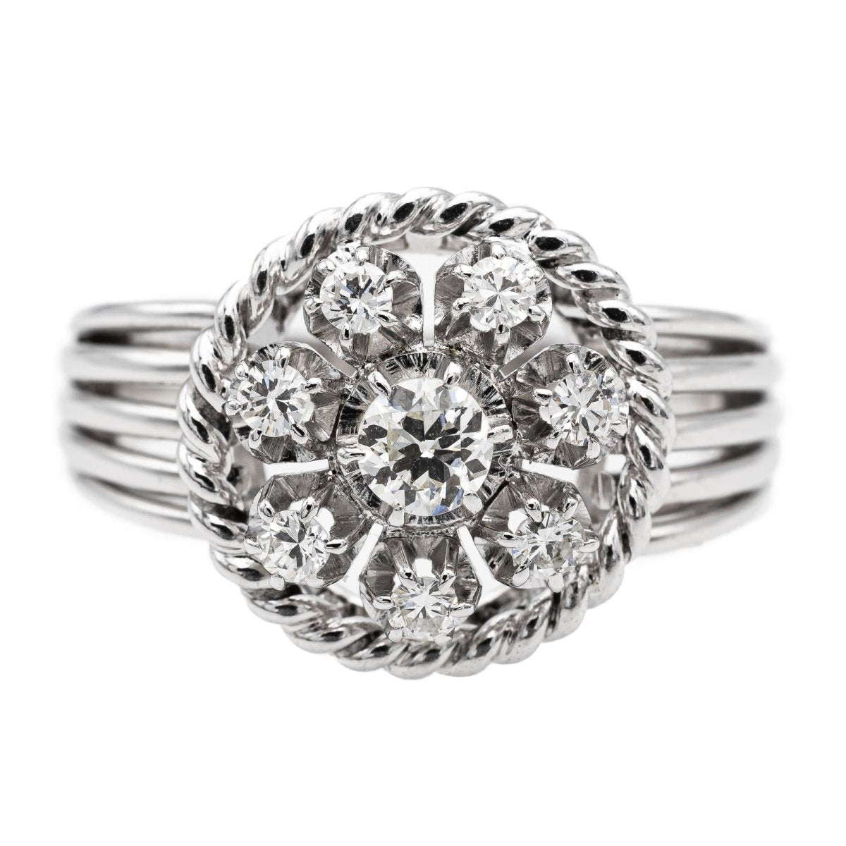 Bague Marguerite en platine et diamants - Castafiore