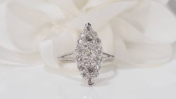 Bague marquise en or blanc et diamants - Castafiore