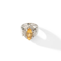 Bague Marquise en or blanc sertie d'une citrine et diamants - Castafiore
