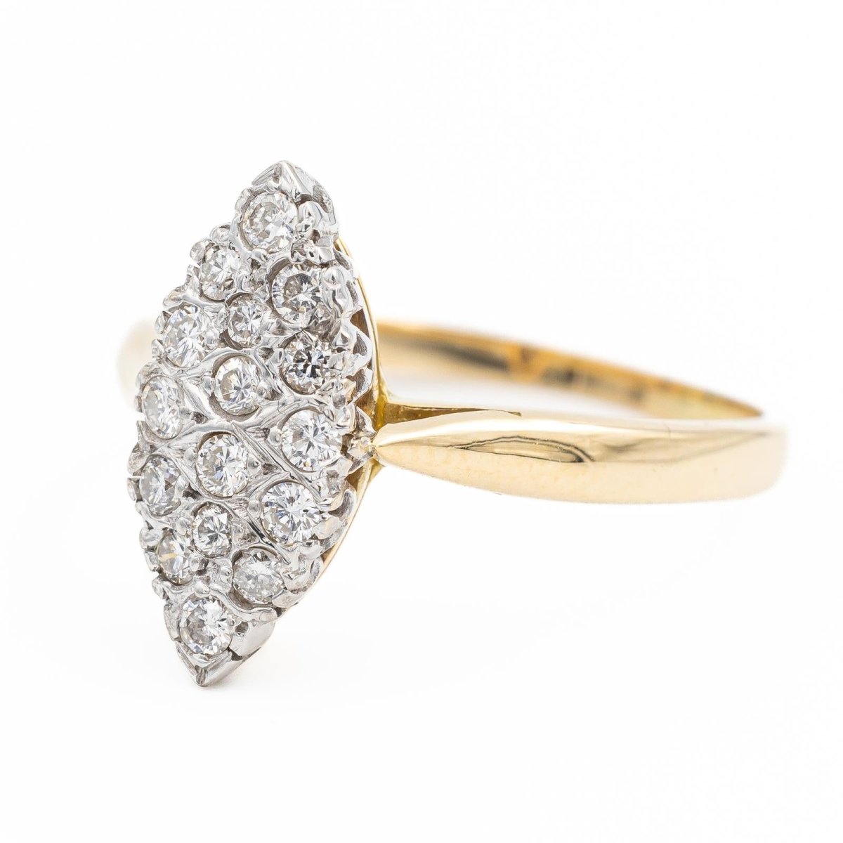 Bague Marquise en or jaune et diamants - Castafiore