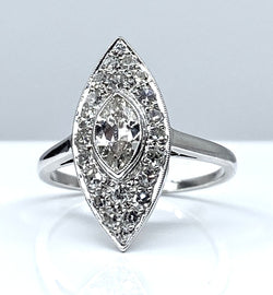 Bague marquise en platine et diamants, vers 1900 - Castafiore