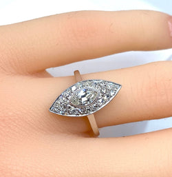 Bague marquise en platine et diamants, vers 1900 - Castafiore